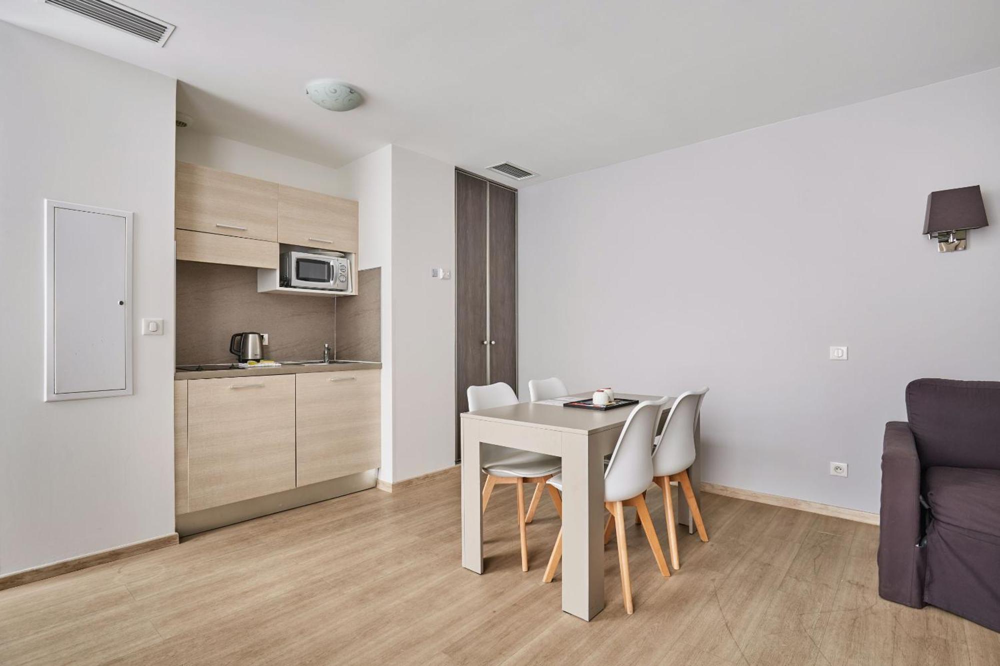 Appart Hotel Odalys City Montpellier Les Occitanes Exterior photo